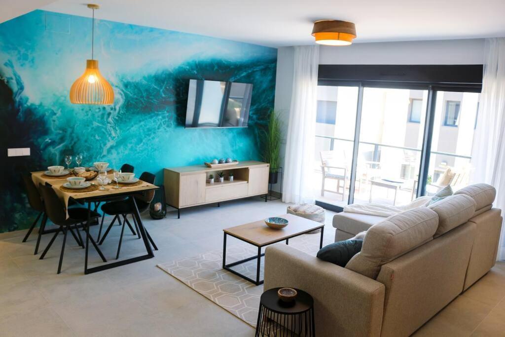 Iconic Sea Views Luxury Apartment Puerto Marino المظهر الخارجي الصورة