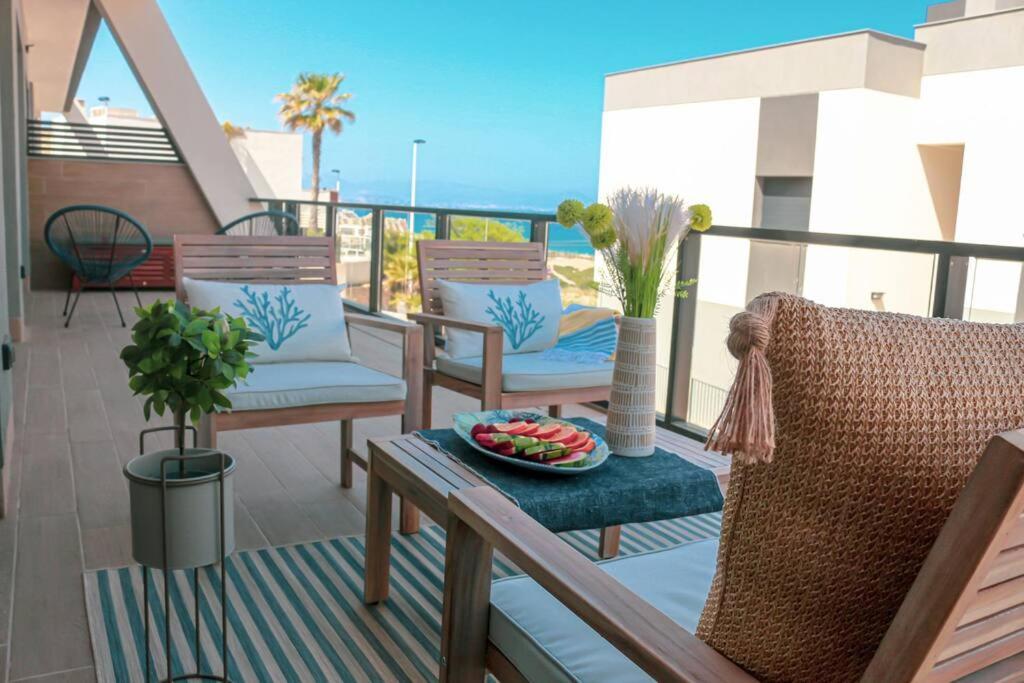 Iconic Sea Views Luxury Apartment Puerto Marino المظهر الخارجي الصورة